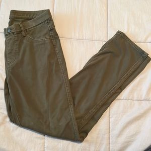 Uniqlo Ultra Stretch Cropped Leggings Pants